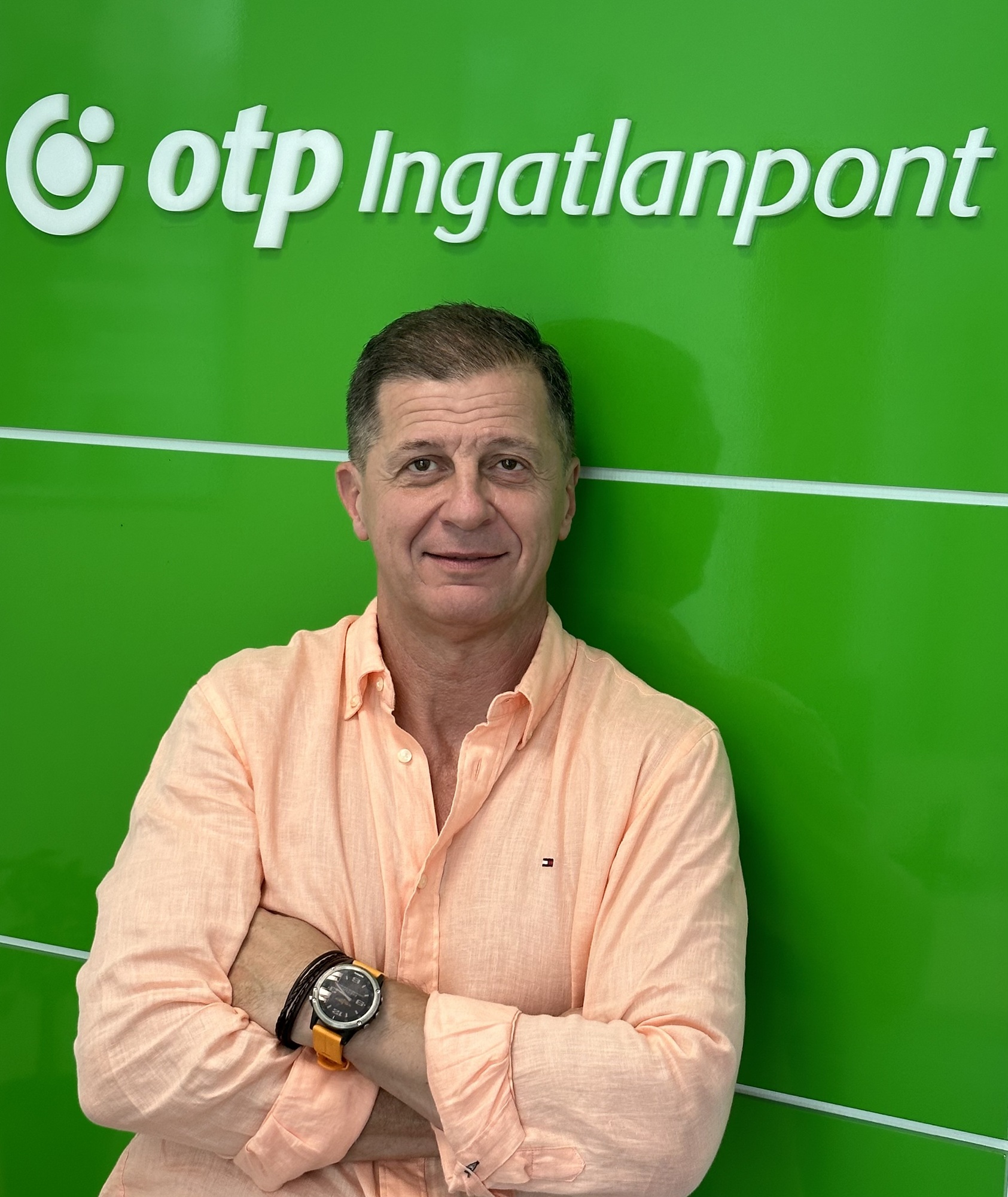 Kádár Zoltán Kiemelt ingatlan-tanácsadó Szeged